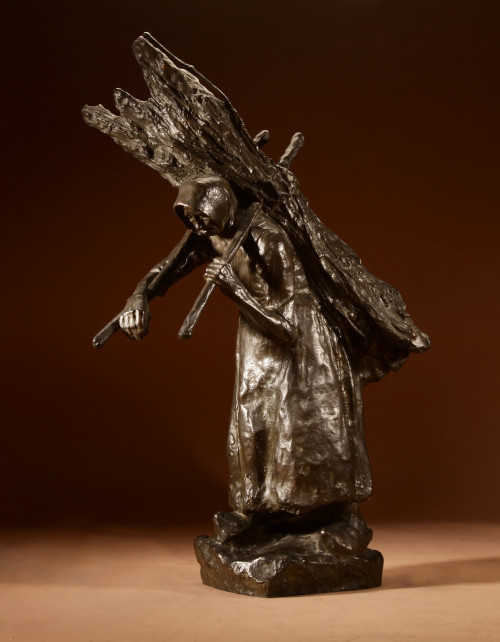 Dutch Royal Provenance - A beautiful bronze sculpture of a peasant wood gatherer